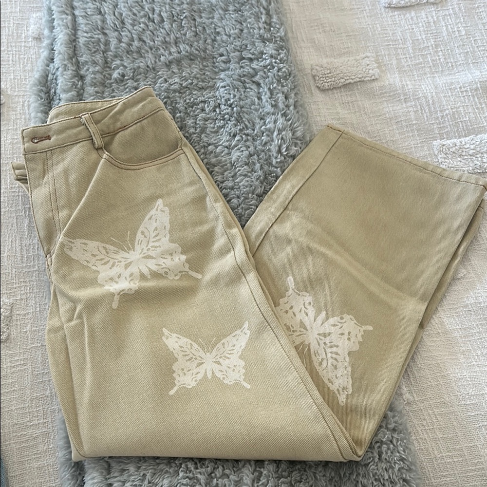 Lelis Jeans with White Butterfly Print